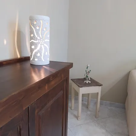 La Casetta Col Cortile Apartman *