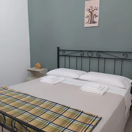 Apartman La Casetta Col Cortile *